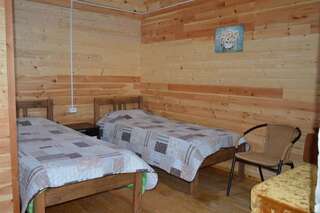 Турбаза Гостевой дом Данко Курма Стандартный двухместный номер с 1 кроватью или 2 отдельными кроватями-7